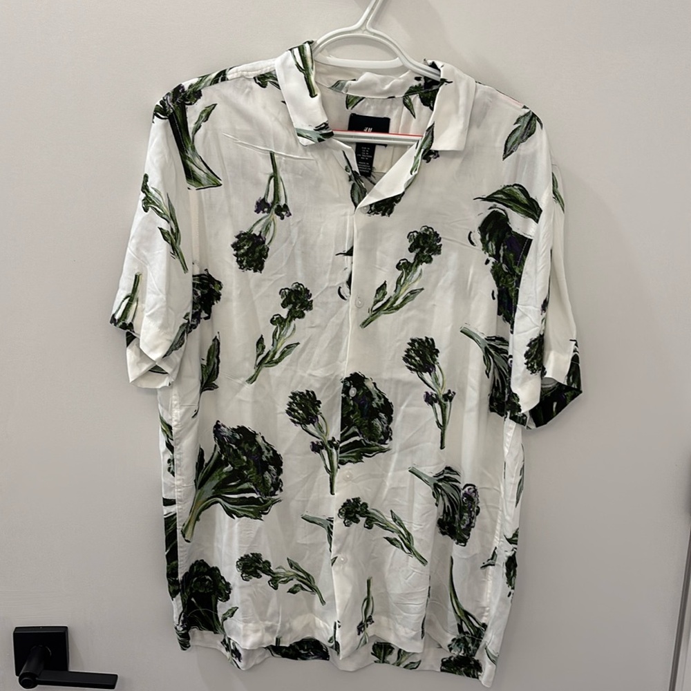 H&M medium broccoli button down